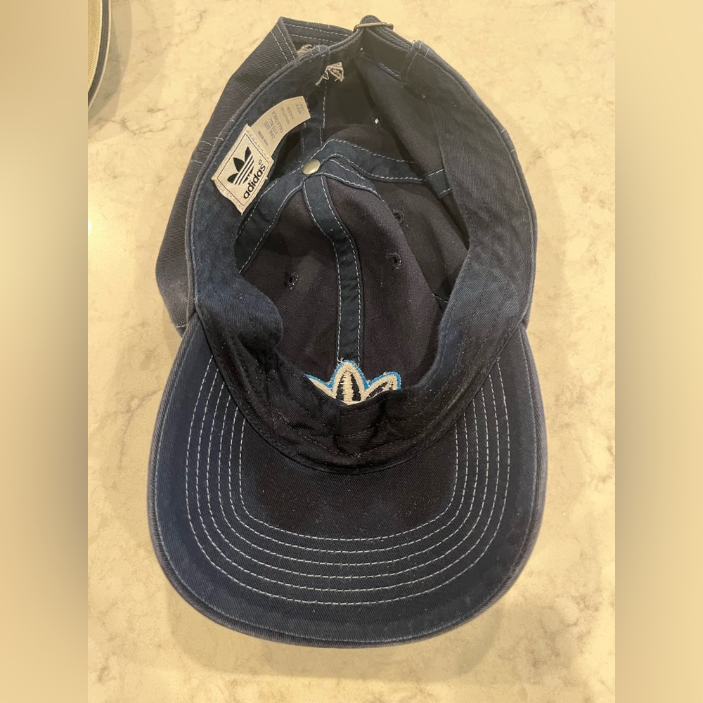 Blue ADIDAS baseball cap - Picture 4 of 4